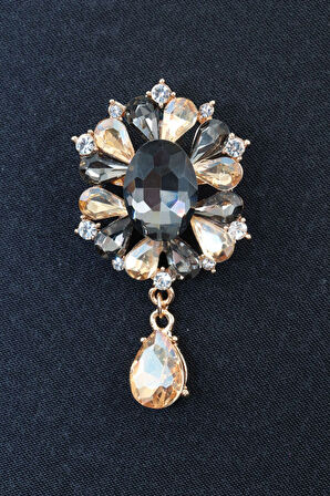 Su damlası broş. Pırlanta taşlı gold su damlası broş. Yaka iğnesi broş. Kadın broş. Broş.