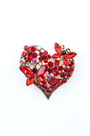 Kelebekli kalpli broş. Taşlı broş. Yaka iğnesi kalp broş. Kelebek broş. Kalp broş. Kadın broş. Broş.