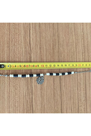 Kelt Düğümü Figürlü Siyah–Beyaz Heishi Boncuk Kolye