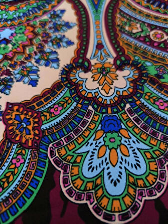 Etnik Çiçek Desenli Eflatun Rengi Saten Eşarp - 90x90