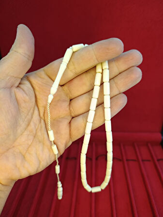 TOZ KEHRİBAR TESBİH KESME KESİM BEYAZ RENKLİ SİSTEMLİ 11MMX5MM ÖZEL ÖLÇÜ