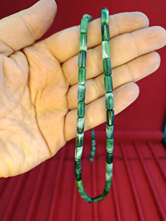 TOZ KEHRİBAR TESBİH KESME KESİM YEŞİL BEYAZ RENKLİ SİSTEMLİ 11MMX5MM ÖZEL ÖLÇÜ