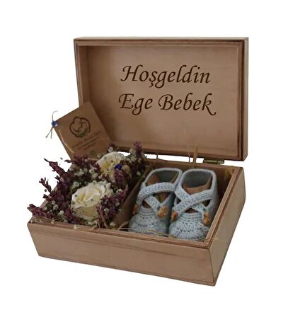 Kişiye Özel İsimli Hoşgeldin Bebek Yeni Doğan Hediyelik Organik Patik Çiçek Hediye  Seti