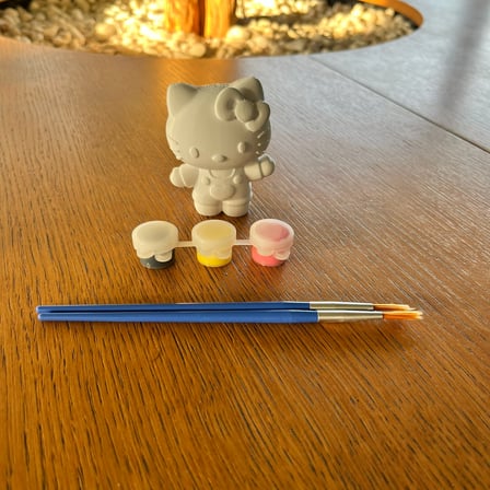 Hello Kitty Boyanabilir 3D Figür Seti - Boya ve Fırça Dahil Çocuk Hobi Aktivite Kiti