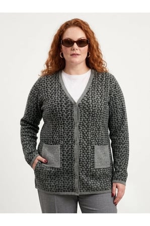 BÜYÜK BEDEN ÇELİK ÖRGÜ KLASİK LEOPAR DESEN TRİKO KADIN CEKET