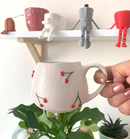 Kiraz Kabartmalı Seramik Büyük Boy Kupa %100 Handmade