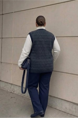 BÜYÜK BEDEN KLASİK TRİKO RENKLİ DÜĞMELİ ÇELİK ÖRGÜ KADIN YELEK