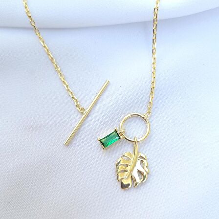 Gümüş Yapraklı Kolye