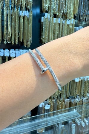 Beyaz Zirkon Taşlı Vip Kelepçe