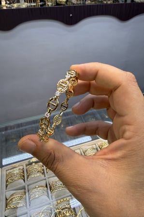 Vip Serisi Zirkon Taşlı Kelepçe