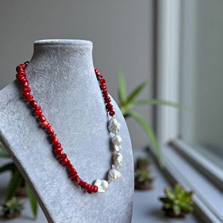 Kırmızı Mercan & Barok İnci Asimetrik El Yapımı Kolye