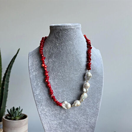 Kırmızı Mercan & Barok İnci Asimetrik El Yapımı Kolye