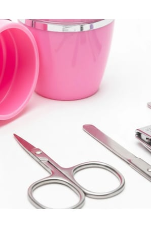 Tırnak Bakım Manikür Pedikür Seti 4 Parça Pembe Kompakt Taşınabilir Tasarım