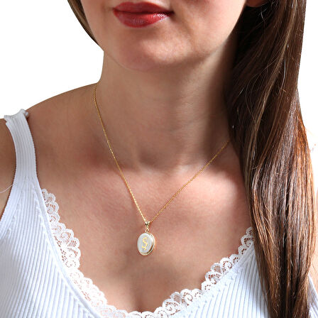 Altın Ş Harfi Sedef Taşlı Kolye (KLY0081)