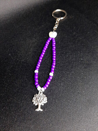    Mor Boncuklu Hayat Ağacı Figürlü Anahtarlık – El Yapımı, Şık ve Anlamlı Tasarım 