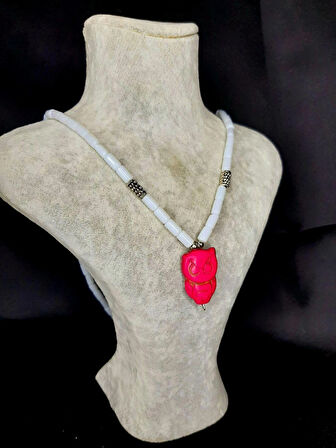 MRYart Doğal Taş Kalp Uçlu Kolye – Pembe Oniks Taşı & Beyaz Boncuklu