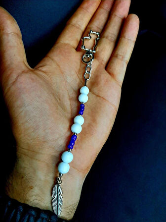 MRYart Kedi Figürlü Tüy Detaylı Mor Beyaz Boncuklu El Yapımı Anahtarlık