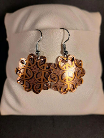 MRYart Özgürlük Amblemi Temalı Çiçek Bakır Küpe