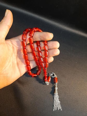 MRYart Büyük Boy Kırmızı Kesme Sıkma Kehribar 33 lük Tesbih
