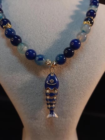 MRYart Lacivert ve Beyaz Mix Balık Detaylı Akik Taşı Kolye