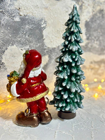 Yılbaşı ağacı ve noel baba biblosu