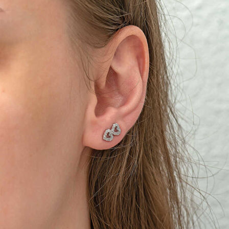 KENPAZAR ​Gümüş İki Kalp Çivili Küpe