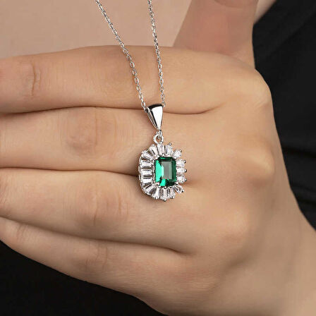 KENPAZAR Gümüş Elmas Montür Zümrüt Taşlı Kadın Kolye