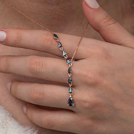 KENPAZAR Gümüş Sıralı Mistik Topaz Taşlı Damla Kadın Kolye