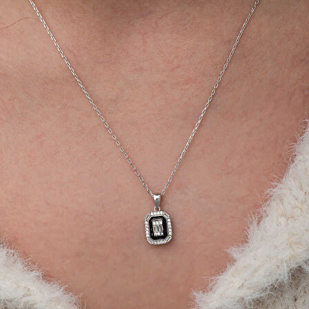 KENPAZAR Gümüş Siyah Mineli Baget Kadın Kolye