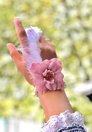 KENPAZAR Bride to be Nedime Gelin Bilekliği Tüy ve İnci Boncuk Detaylı Pembe Renkli Bekarlığa Veda Partisi Bilekliği 10 Adet