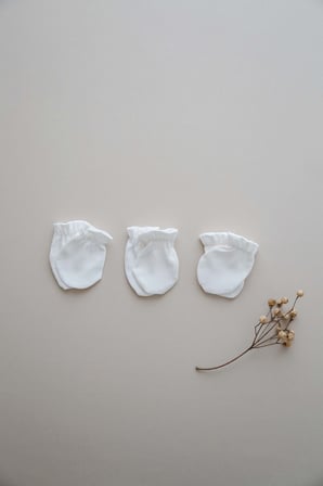 3lü Beyaz Yenidoğan Eldiven Set Model 1