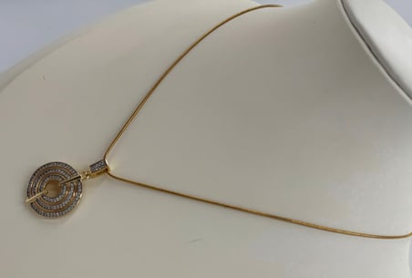 Zirkon Çap Taşlı Gösterişli - Zarif Sağlam Gold Çelik Kadın Şık Kolye