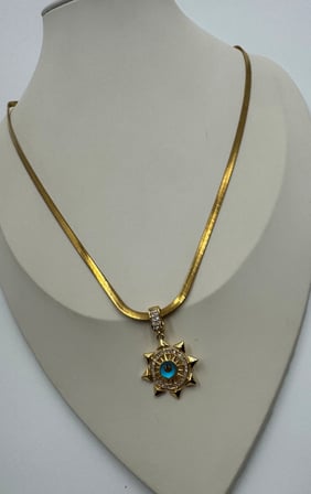 Aurelia Nazar Gözü Güneş Figürlü Gold Çelik Kadın Kolye – Taş Detaylı İtalyan Zincir Kadın Kolye
