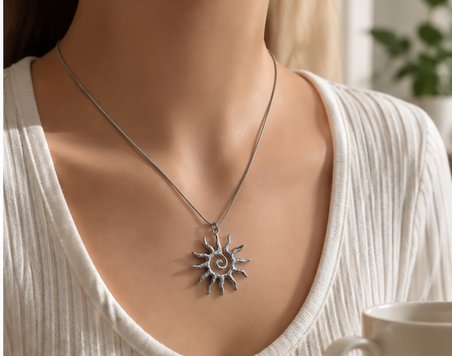 Solévia – Sonsuz Işık Spiral Güneş Paslanmaz Çelik Kadın Kolye