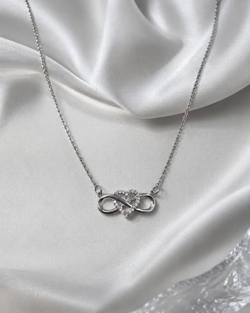 Eterna Aşk Sonsuzluk Kalp Figürlü Taşlı 316L Paslanmaz Çelik 40-45 cm Kadın Kolye