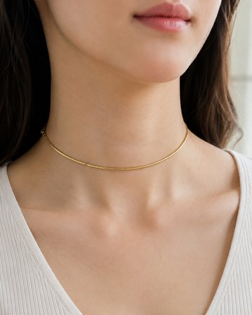 Luna Gold Kadın Altın Renk İnce Zincir Kolye – Minimal Şık Boyun Kolyesi