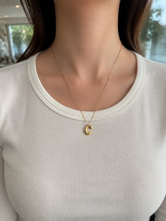 Gold Renk C Harfi Uçlu Minimal Kadın Kolye 40–45 cm