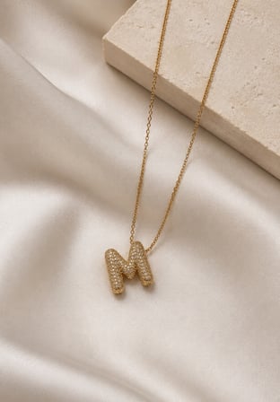 Taşlı M Harf Kolye – Gold Renk 40-45 cm Ayarlanabilir Kadın Kolyesi Paslanmaz Çelik Kolye