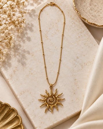 Soleil Gold Kadın Kolye – Spiral Güneş Figürlü 316L Paslanmaz Çelik 40+5 cm