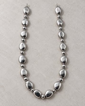 Mercury Bold – Gümüş Renk Oval Boncuklu Statement Kolye