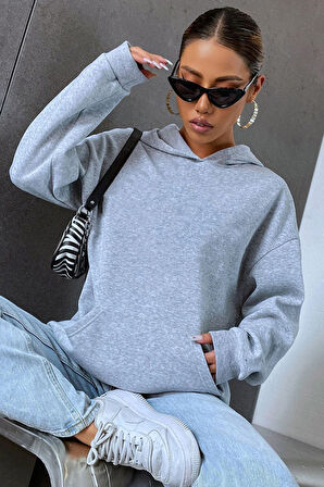 Uyguntarz Unisex Quenn Sırt Baskılı Sweatshirt