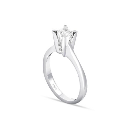 I Renk 0.30 Karat Pırlanta Tektaş Yüzük - HRD Sertifikalı