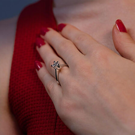 H Renk 0.40 Karat Pırlanta Tektaş Yüzük - HRD Sertifikalı