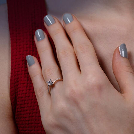 F Renk Toplam 0.39 Karat Pırlanta Tektaş Yüzük