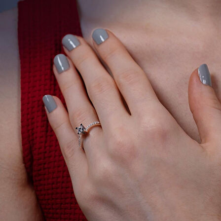 F Renk Toplam 0.34 Karat Pırlanta Tektaş Yüzük