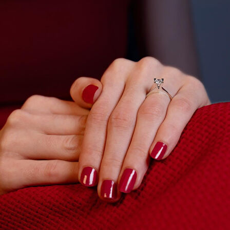 E Renk 0.40 Karat Pırlanta Tektaş Yüzük - HRD Sertifikalı