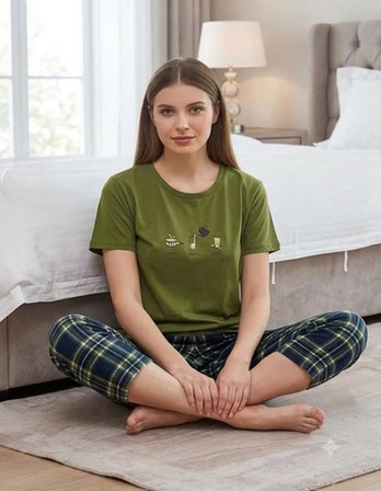 Mihra Kadın %100 Pamuk Bisiklet Yaka Kısa Kol KAPRİ  Pijama Takımı 90787/4129- 1 Adet