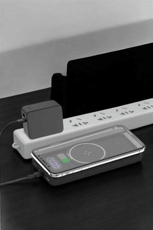 Powerbank Taşınabilir 10.000 Mah Hızlı Şarj Dijital Göstergeli