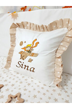 Bebek İsimli Nakışlı Kırlent 40x40 cm Takı Yastığı İçi Dolgulu Fırfırlı