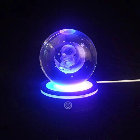 Leyloş Usb'li Astronot Tasarımlı Dönen Cam Küre